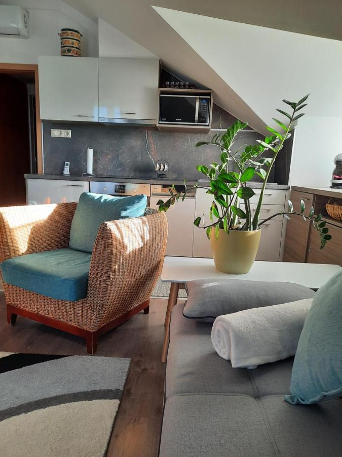Kamilla Apartman Villapark Buk Exterior photo